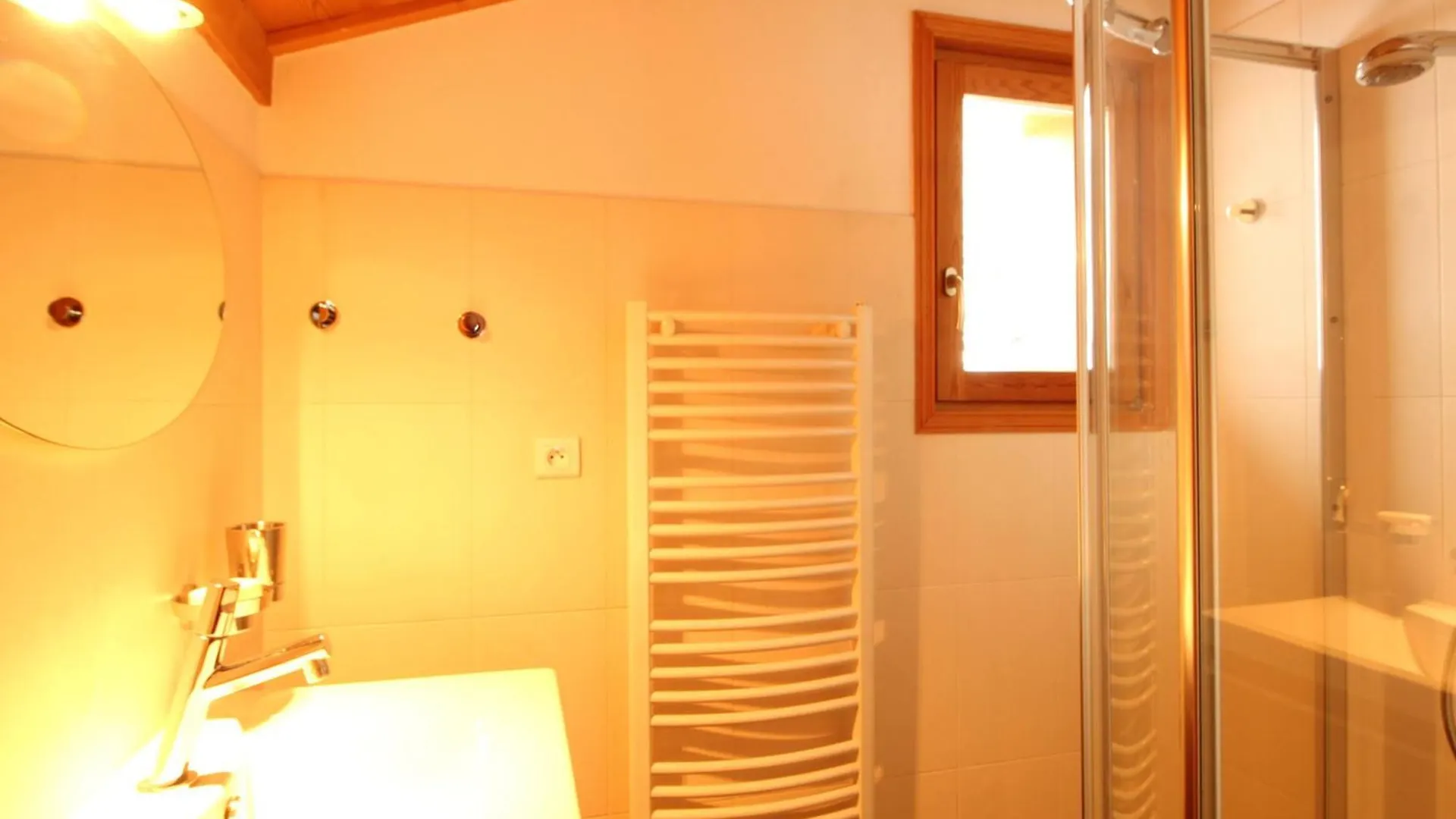 Chalet Arâches-la-Frasse, 5 pièces, 8 personnes - FR-1-572-33 Les Carroz d'Arâches